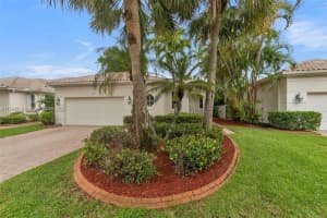 2553 Bay Pointe Dr Weston, FL 33327 - MLS#A11894533