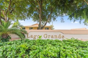 2450 W 67th Pl 13-12, Hialeah