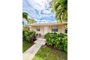 211 Stirling Rd 1 Dania Beach, FL 33004 - MLS#A11894562