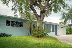 269 Se 8th Ave Deerfield Beach, FL 33441 - MLS#A11894564