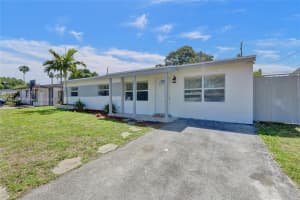 6930 Sw 24th Ct Miramar, FL 33023 - MLS#A11894596