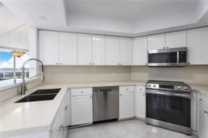 1800 Sunset Harbour Dr 2215 Miami Beach, FL 33139 - MLS#A11894610