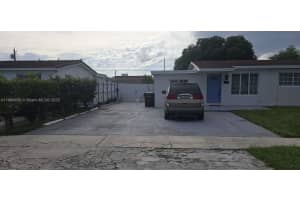 7160 W 10th Ave Hialeah, FL 33014 - MLS#A11894636