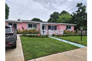 1271 Nw 87th St, Miami