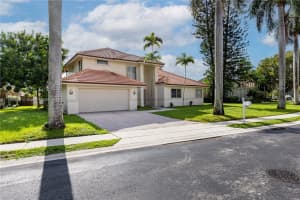 1361 Sw 104th Ave Pembroke Pines, FL 33025 - MLS#A11894686