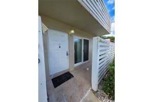 563 Nw 98th Ave Plantation, FL 33324 - MLS#A11894736