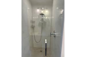 16385 Biscayne Blvd 504 North Miami Beach, FL 33160 - MLS#A11894742