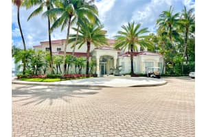 3255 Ne 184th St 12113, Aventura