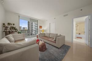 1060 Brickell Ave 1513, Miami
