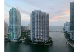300 S Biscayne Blvd T-1908, Miami