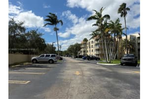 13100 Sw 92nd Ave A-ph7 Miami, FL 33176 - MLS#A11894927