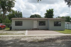 2850 Nw 170th St Miami Gardens, FL 33056 - MLS#A11894944