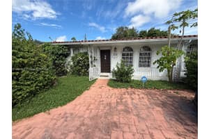 6235 Sw 24th St, Miami