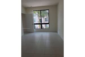 8265 Nw 41st St C-203, Doral