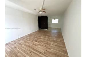 281 Ne 40th St 7, Oakland Park