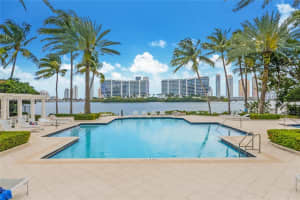 3145 Ne 184th St 5303, Aventura