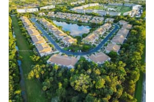 8350 Village Edge Cir 4 Fort Myers, FL 33919 - MLS#A11895119