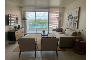 5161 Collins Ave 1211 Miami Beach, FL 33140 - MLS#A11895154