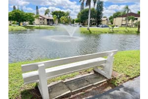 340 Pine Ridge Cir D-1 Green Acres, FL 33463 - MLS#A11895161