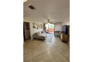 10425 Sw 112th Ave 113, Miami
