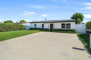 18361 Ne 20th Pl 18361 North Miami Beach, FL 33179 - MLS#A11895177