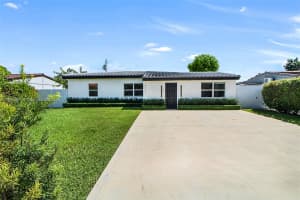 18361 Ne 20th Pl 18361 North Miami Beach, FL 33179 - MLS#A11895177