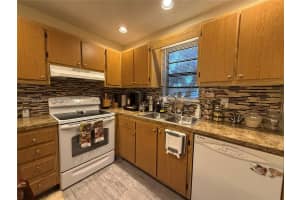 7831 Tam Oshanter Blvd North Lauderdale, FL 33068 - MLS#A11895199