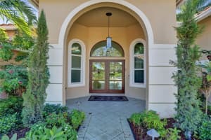 2715 Edgewater Ct Weston, FL 33332 - MLS#A11895218