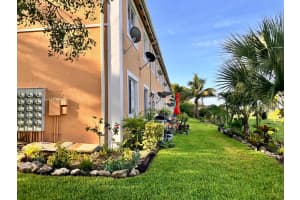 17820 Nw 73rd Ave 109-1 Hialeah, FL 33015 - MLS#A11895283