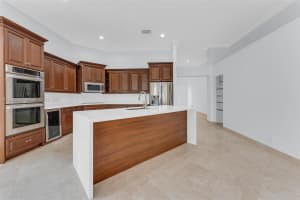 2468 Bay Isle Ct Weston, FL 33327 - MLS#A11895302