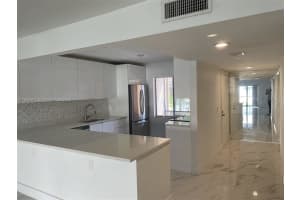 158 Lakeview Dr 102 Weston, FL 33326 - MLS#A11895303