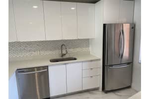 158 Lakeview Dr 102 Weston, FL 33326 - MLS#A11895303