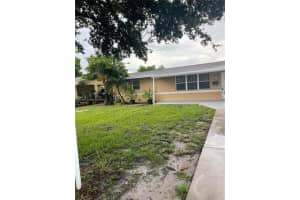 7720 Nw 15th St Pembroke Pines, FL 33024 - MLS#A11895307