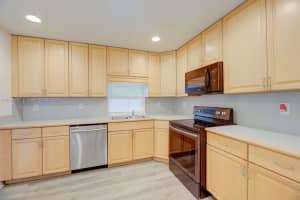 7720 Nw 15th St Pembroke Pines, FL 33024 - MLS#A11895307