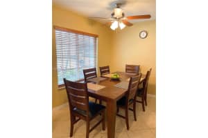 5907 London Ln 5907 Tamarac, FL 33321 - MLS#A11895328