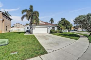 18951 Nw 10th Ter Pembroke Pines, FL 33029 - MLS#A11895341