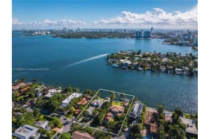 617/625 E Dilido Dr Miami Beach, FL 33139 - MLS#A11895346