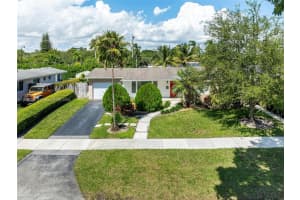 8761 Ridgeland Dr, Cutler Bay