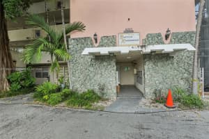 4011 N Meridian Ave 21, Miami Beach