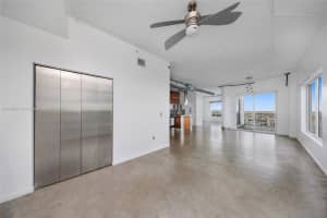 10 Sw South River Dr Phi15, Miami