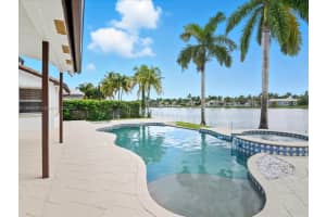 13790 Nw 20th St Pembroke Pines, FL 33028 - MLS#A11895426