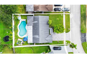 11741 Nw 43rd Pl Sunrise, FL 33323 - MLS#A11895440