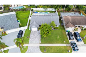 11741 Nw 43rd Pl Sunrise, FL 33323 - MLS#A11895440