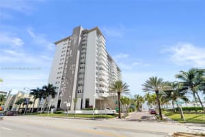 3111 N Ocean Dr 302 Hollywood, FL 33019 - MLS#A11895474