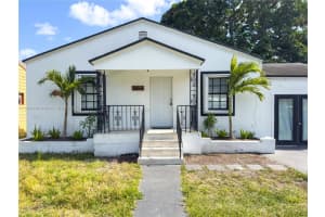 1310 Nw 42nd St, Miami