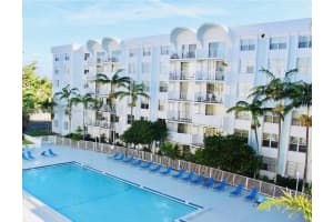 494 Nw 165th St Rd C-601, Miami