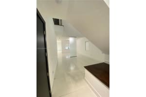 8255 Nw 34th St Doral, FL 33122 - MLS#A11895527