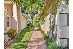 4147 Sapphire Ter Weston, FL 33331 - MLS#A11895530