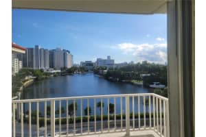 2600 Collins Ave 509, Miami Beach