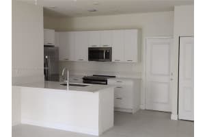 8040 Nw 42nd St 8040 Doral, FL 33166 - MLS#A11895535